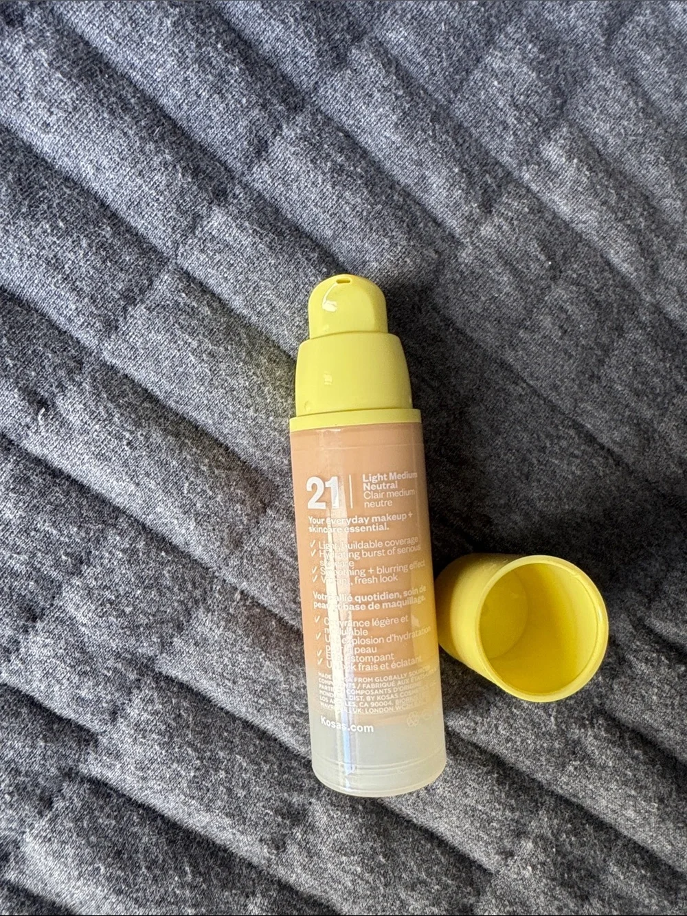 Kosas BB Burst tinted moisturiser gel cream  21 light medium neutral
